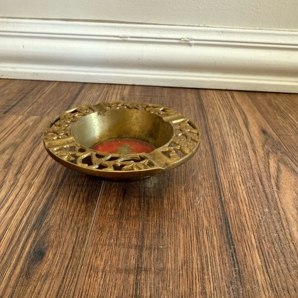 Vintage Chinese Brass Red  Ashtray Chinese Symbol Flower Cutouts Floral - Picture 2 of 6